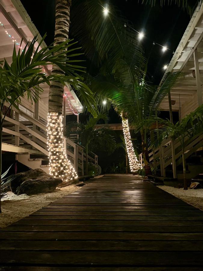 Dreamcabanas Hotel Caye Caulker Exterior photo